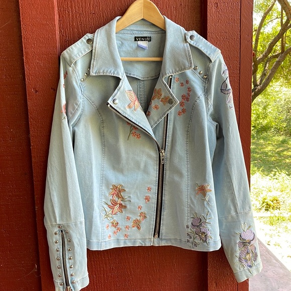 VENUS Jackets & Blazers - Vintage Embroidered Denim Jacket